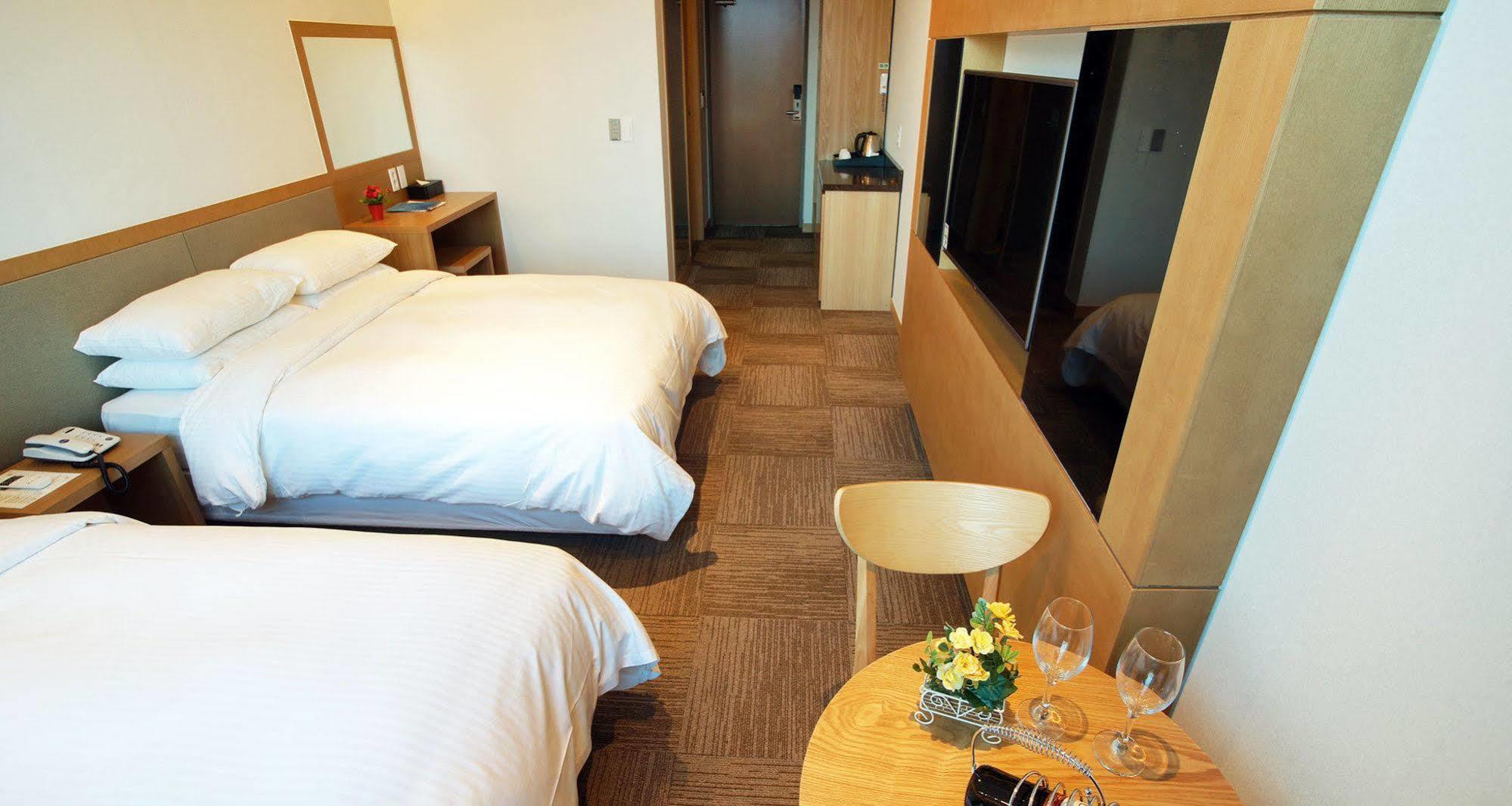 Jeju Poong Gyung Hotel Seogwipo Bagian luar foto