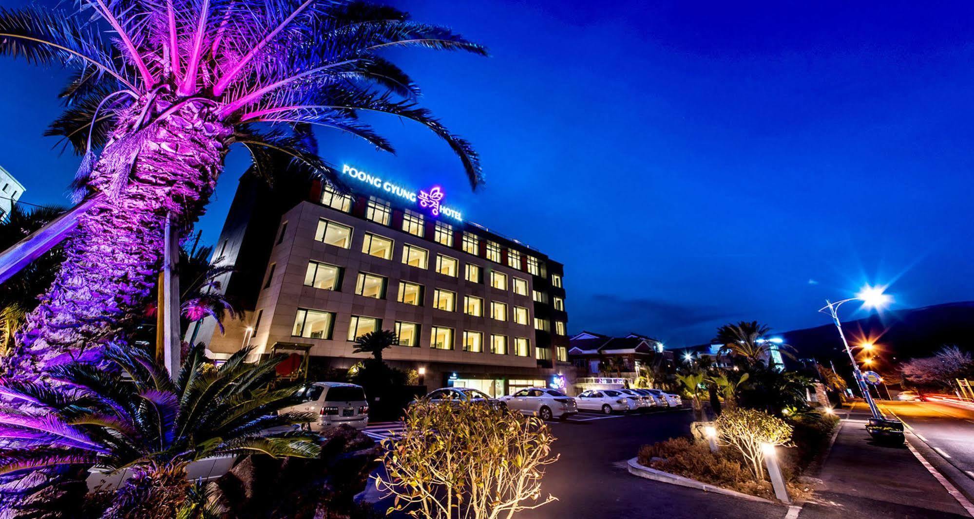 Jeju Poong Gyung Hotel Seogwipo Bagian luar foto