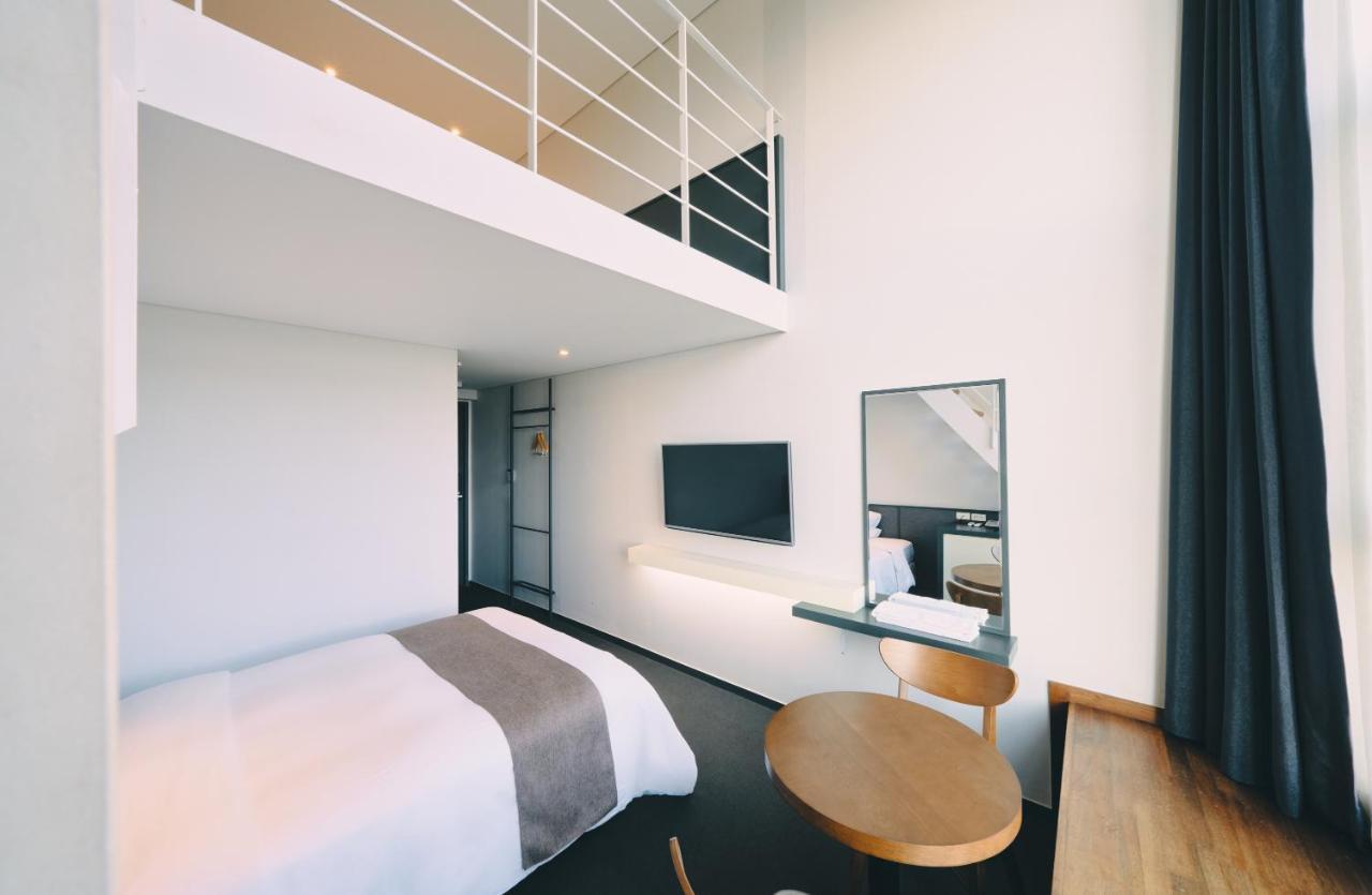 Jeju Poong Gyung Hotel Seogwipo Bagian luar foto